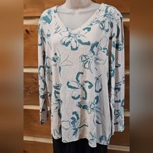 Cozy 2X Thermal Ladies Top white w/ blue orchid pattern